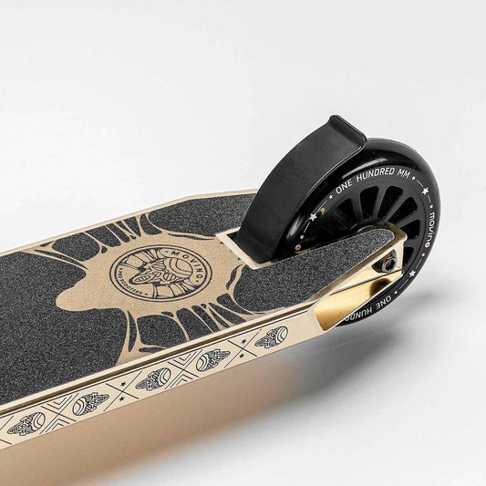 Glide Stuntstep Zwart Goud 81cm