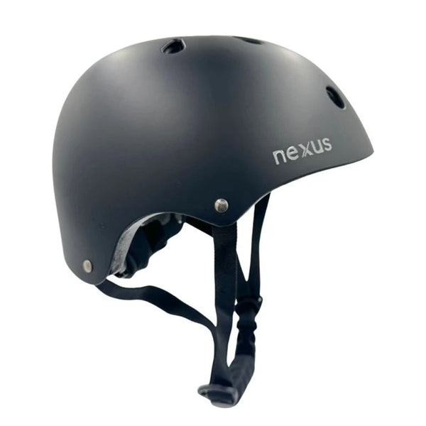 Stuntstep Helm Nexus Zwart