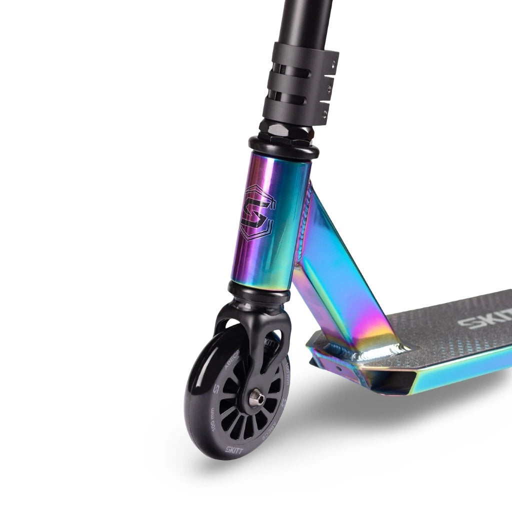 SKITT Stuntstep Icon 82cm Neochrome