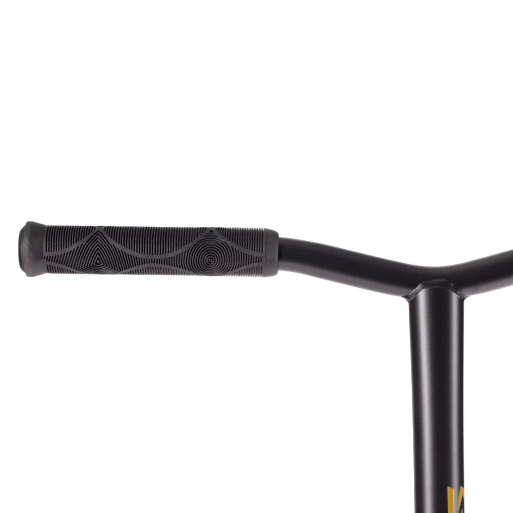 Skitt Stuntstep Impact Goud 84cm