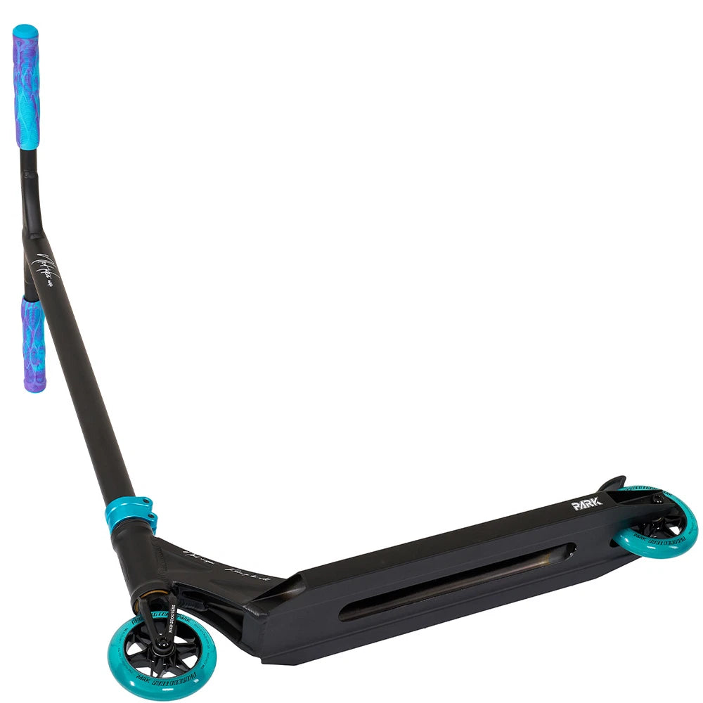NKD Park Stunt Scooter Schwarz Neochrom 84cm 