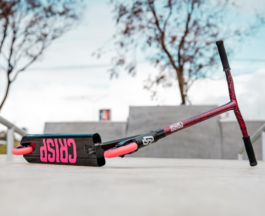 Crisp Stunt Scooter Schwarz Pink 82cm