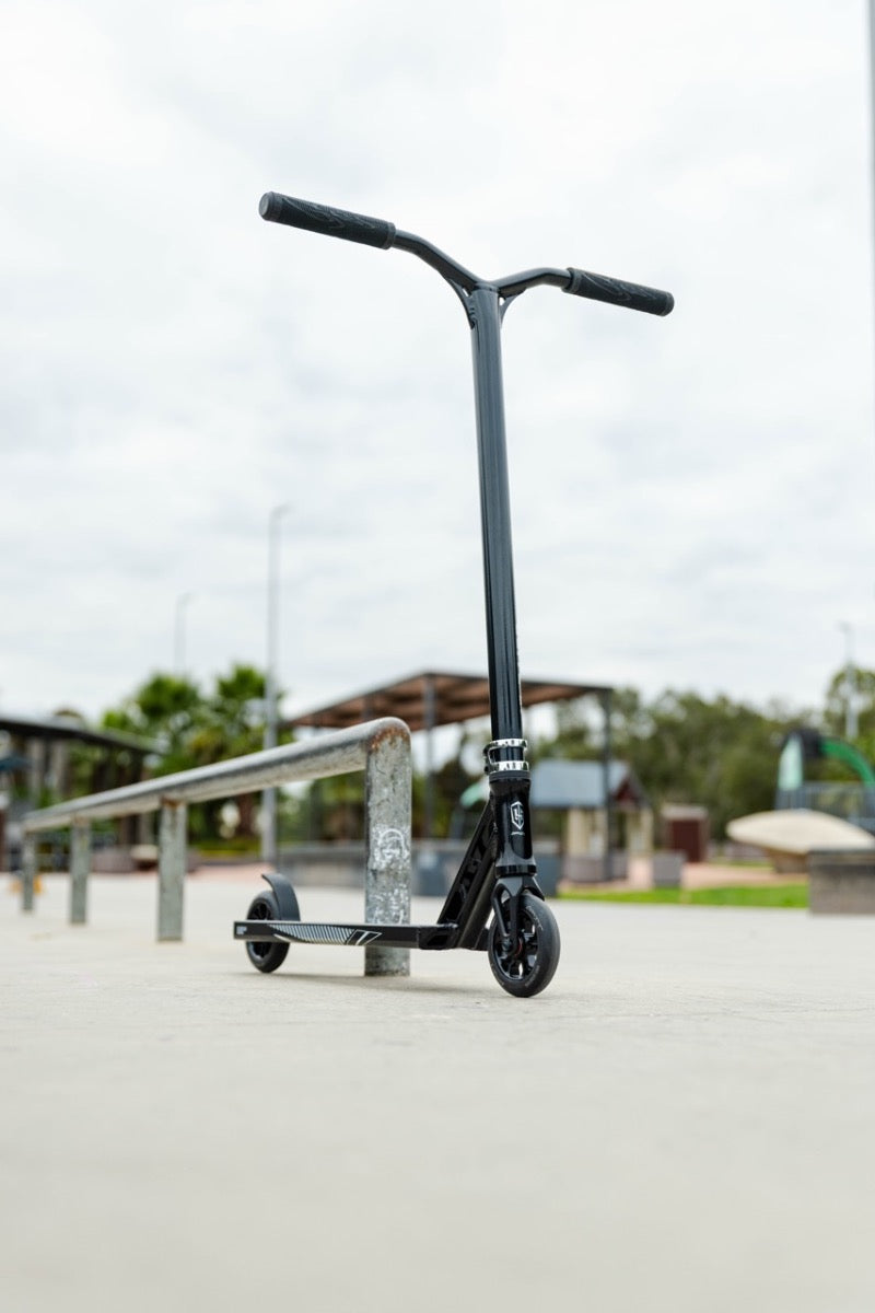 Grit Elite XM Scooter Silver Mist