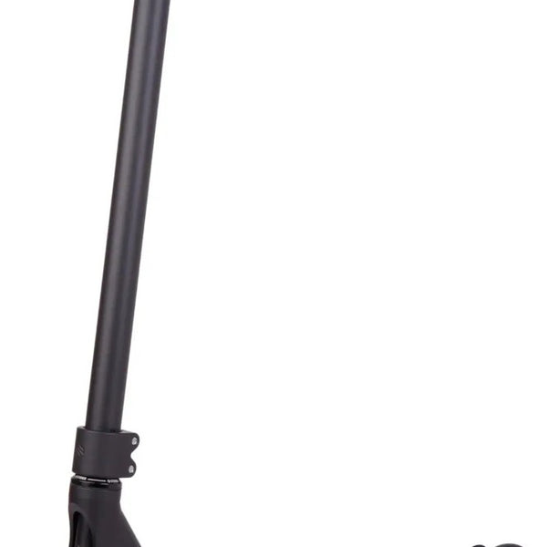 Striker Essential L Scooter Black