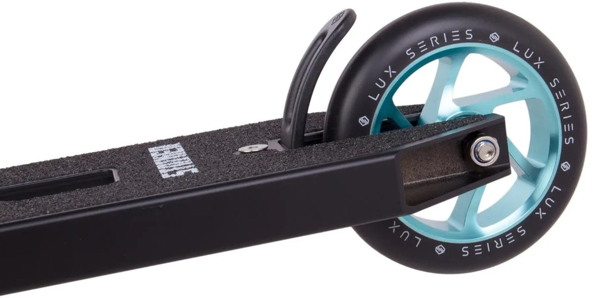 Striker Essential S Scooter Black Teal