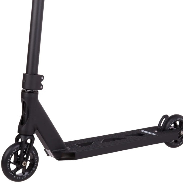 Striker Essential S Scooter Black