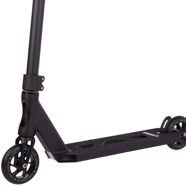 Striker Essential L Scooter Black