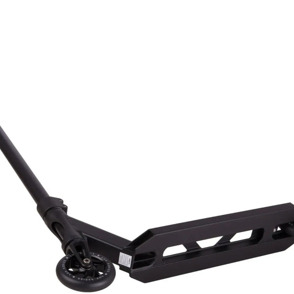 Striker Essential L Scooter Black