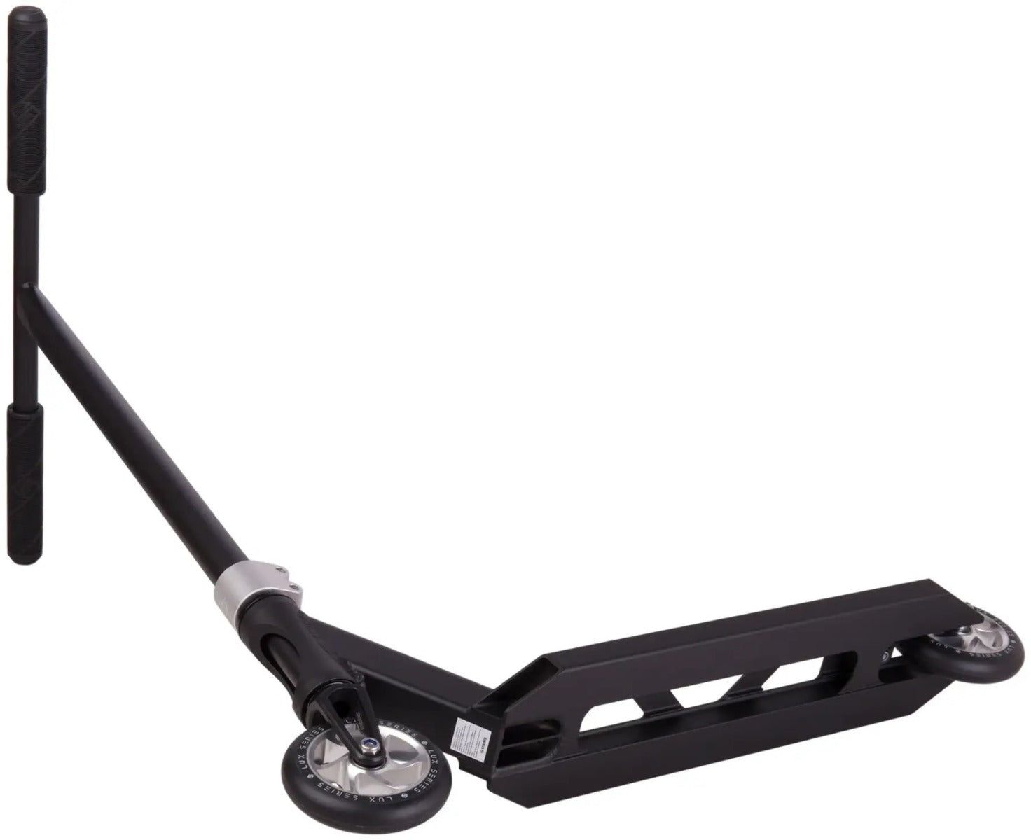 Striker Essential L Scooter Black Silver