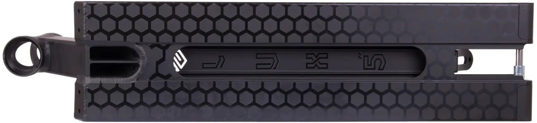 Striker Lux Five Boxed 470 Deck Black