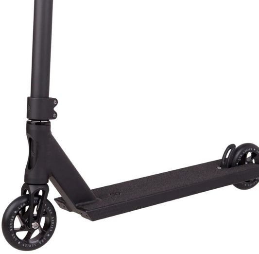 Striker Lux 5" Boxed Scooter M Black