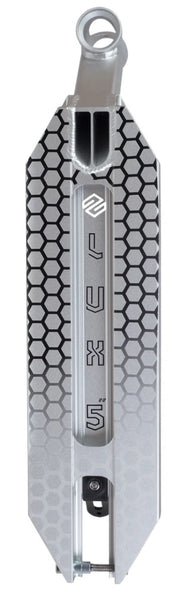Striker Lux Five 490 Deck Silver