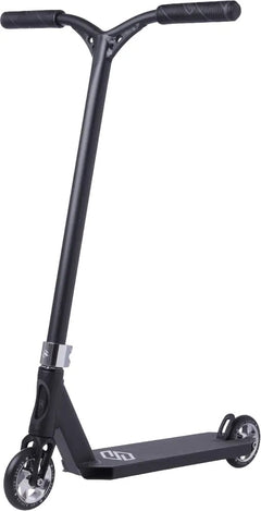 Striker Lux Scooter Schwarz Chrom