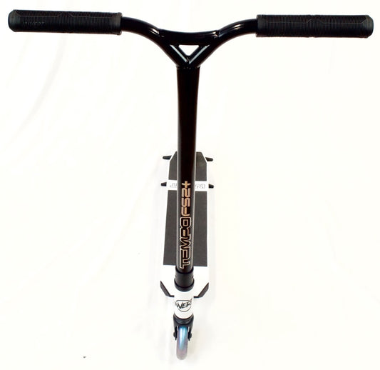 Invert Supreme FS2 Scooter White/Black